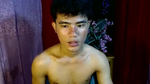 Snapshot of roianboyyy chatting on 06-30-26, 11:39 roianboyyy online show from 06-30-26, 11:39