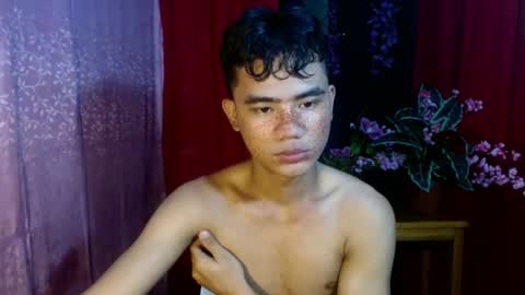 Snapshot of roianboyyy chatting on 07-06-26, 12:29 roianboyyy online show from 07-06-26, 12:29