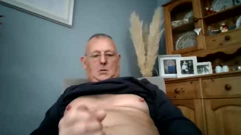 Snapshot of rokard121 chatting on 01-23-25, 10:54 rokard121 online show from 01-23-25, 10:54