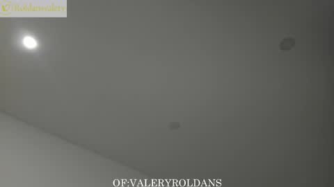 Valery Roldans online show from 10-28-25, 03:32