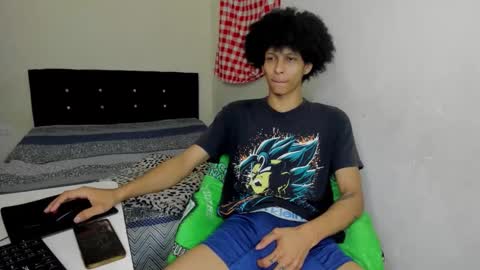 Snapshot of rolling_05 chatting on 11-01-25, 03:08 rolling_05 online show from 11-01-25, 03:08