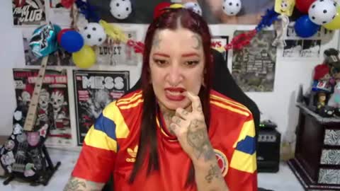 Snapshot of rollyderolandia666 chatting on 06-24-26, 12:42 Rolly online show from 06-24-26, 12:42