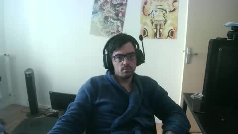 Snapshot of romainb72 chatting on 11-20-25, 08:14 romainb72 online show from 11-20-25, 08:14