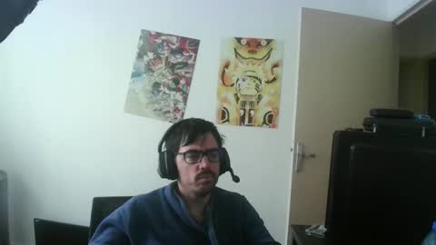 Snapshot of romainb72 chatting on 11-24-25, 11:43 romainb72 online show from 11-24-25, 11:43