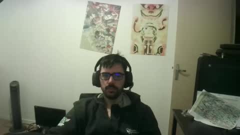 Snapshot of romainb72 chatting on 12-18-25, 07:25 romainb72 online show from 12-18-25, 07:25