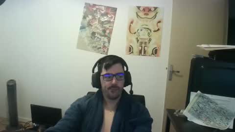 Snapshot of romainb72 chatting on 12-22-25, 08:44 romainb72 online show from 12-22-25, 08:44