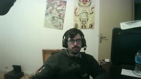 Snapshot of romainb72 chatting on 02-15-26, 08:57 romainb72 online show from 02-15-26, 08:57