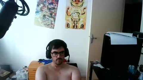Snapshot of romainb72 chatting on 06-26-26, 06:40 romainb72 online show from 06-26-26, 06:40