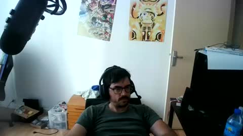 Snapshot of romainb72 chatting on 07-10-26, 08:07 romainb72 online show from 07-10-26, 08:07