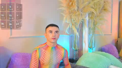   online show from 11-12-25, 11:21