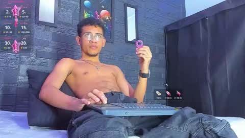 Roman Cartier online show from 09-09-25, 06:24