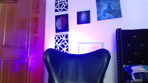 Roman online show from 11-18-25, 06:23