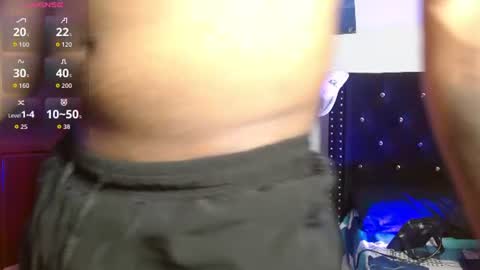 Snapshot of romanpearce_ chatting on 06-10-26, 09:03 Roman online show from 06-10-26, 09:03