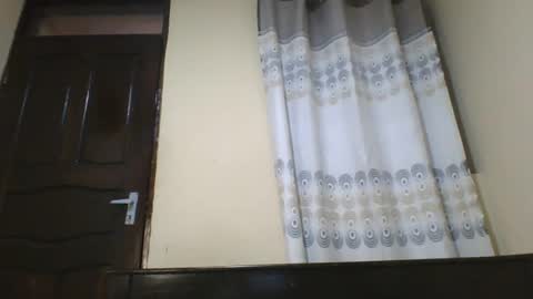 Emma online show from 07-20-26, 04:49