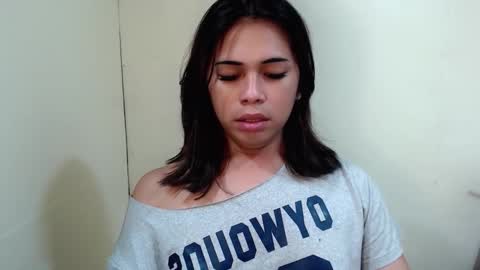 Snapshot of romantic_kath chatting on 09-15-25, 04:07 KATH online show from 09-15-25, 04:07