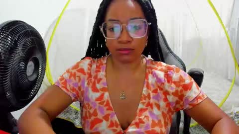 Snapshot of romantic_stargirl chatting on 11-02-25, 08:22 Is A Belle online show from 11-02-25, 08:22