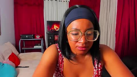 Snapshot of romantic_stargirl chatting on 02-17-26, 01:13 Is A Belle online show from 02-17-26, 01:13