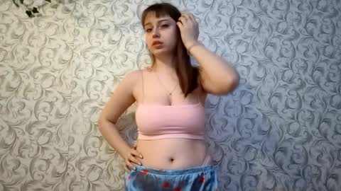 Alya online show from 12-19-25, 12:01