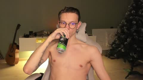 Romeo online show from 12-25-24, 10:37