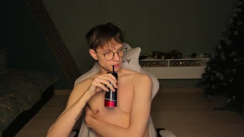 Romeo online show from 01-06-25, 10:13