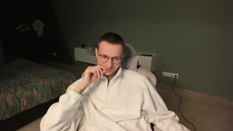 Romeo online show from 03-12-25, 04:41