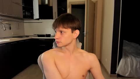 Romeo online show from 09-16-25, 05:52