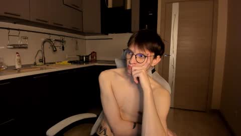 Romeo online show from 09-27-25, 02:05