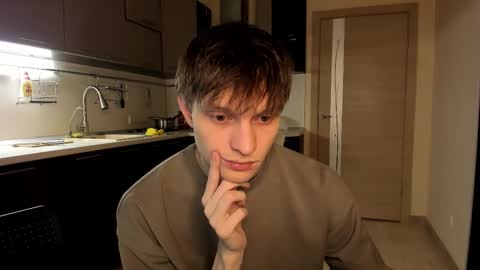 Romeo online show from 09-28-25, 04:56