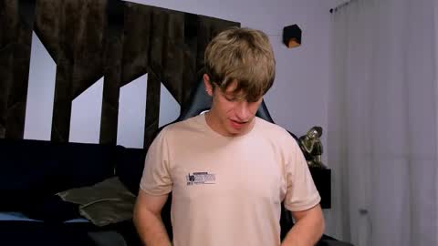 Romeo Ricci online show from 01-08-26, 05:43