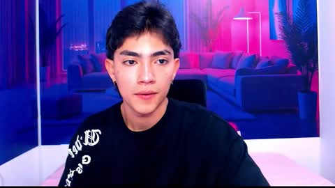 Snapshot of romeomillerr chatting on 10-15-25, 08:09 Romeo online show from 10-15-25, 08:09