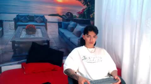 Snapshot of romeomillerr chatting on 01-07-26, 08:33 Romeo online show from 01-07-26, 08:33