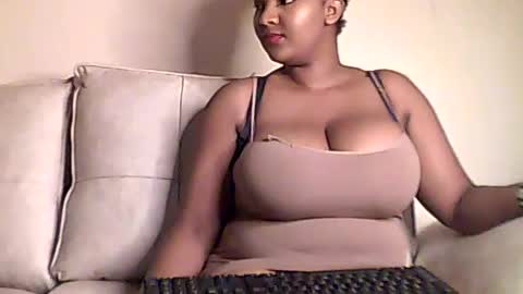 Romina 26 online show from 07-28-26, 07:15