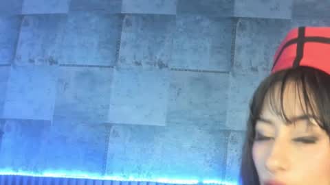 Snapshot of rominnakonde chatting on 02-10-25, 10:09 Rominna online show from 02-10-25, 10:09