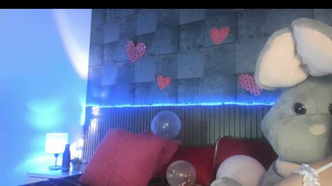 Snapshot of rominnakonde chatting on 02-15-25, 07:50 Rominna online show from 02-15-25, 07:50
