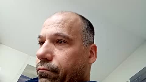 Snapshot of ron_butze chatting on 06-12-26, 08:35 Ron Butze online show from 06-12-26, 08:35