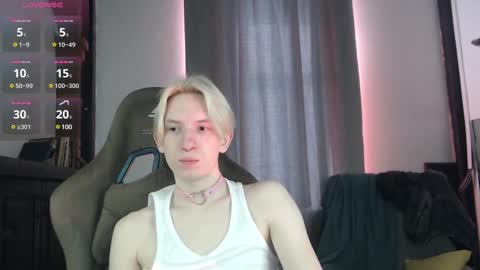 Snapshot of ron_vilsx chatting on 03-01-25, 05:20 ron vilsx online show from 03-01-25, 05:20