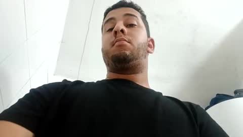 Snapshot of ronal498036 chatting on 10-29-25, 08:10 ronal498036 online show from 10-29-25, 08:10