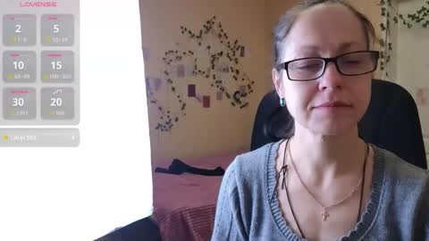 Snapshot of ronda_roni chatting on 01-13-26, 05:02 ronda_roni online show from 01-13-26, 05:02