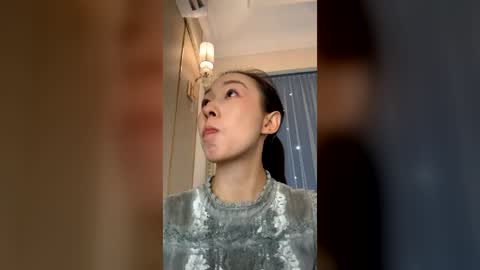 Snapshot of rongrong0329 chatting on 07-26-26, 06:21 sui sui online show from 07-26-26, 06:21