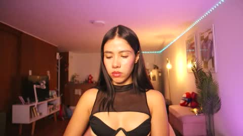 Snapshot of ronieeplay chatting on 03-08-26, 03:21 Roni online show from 03-08-26, 03:21