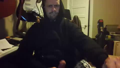 Snapshot of ronniejohnston13 chatting on 03-15-26, 12:27 ronniejohnston13 online show from 03-15-26, 12:27