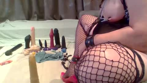 Snapshot of ronny1978cd chatting on 11-28-25, 10:34 ronny cd online show from 11-28-25, 10:34