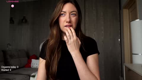 RonnyPonny online show from 12-16-25, 10:31