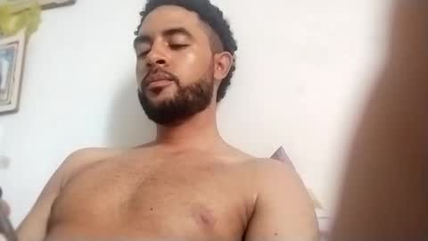 Snapshot of ronreal07 chatting on 10-26-25, 05:41 ronreal07 online show from 10-26-25, 05:41