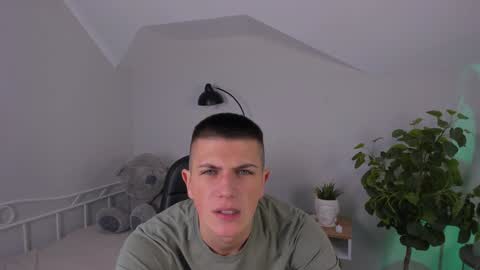 Snapshot of rony_winston chatting on 12-02-24, 01:24 Rony online show from 12-02-24, 01:24