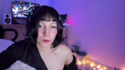 Snapshot of room312_ chatting on 12-16-24, 12:48 Twelve 3 Inst Twelve 312002 Twitter Room312 2002 online show from 12-16-24, 12:48