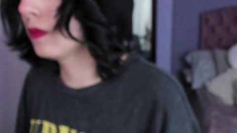 Snapshot of room312_ chatting on 02-01-25, 01:44 Twelve 3 Inst Twelve 312002 Twitter Room312 2002 online show from 02-01-25, 01:44