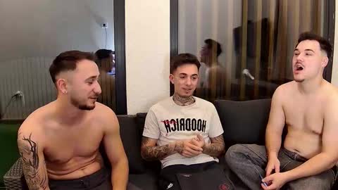 Snapshot of room4all chatting on 02-23-26, 07:55 ionut online show from 02-23-26, 07:55