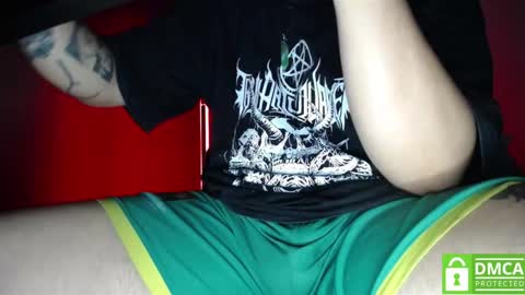 Snapshot of room_hot_x chatting on 11-29-25, 02:14 ken online show from 11-29-25, 02:14