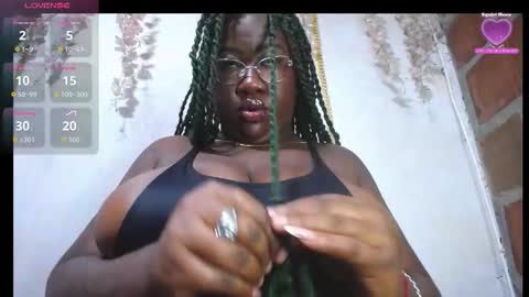 roos_veyker online show from 10-28-25, 05:48